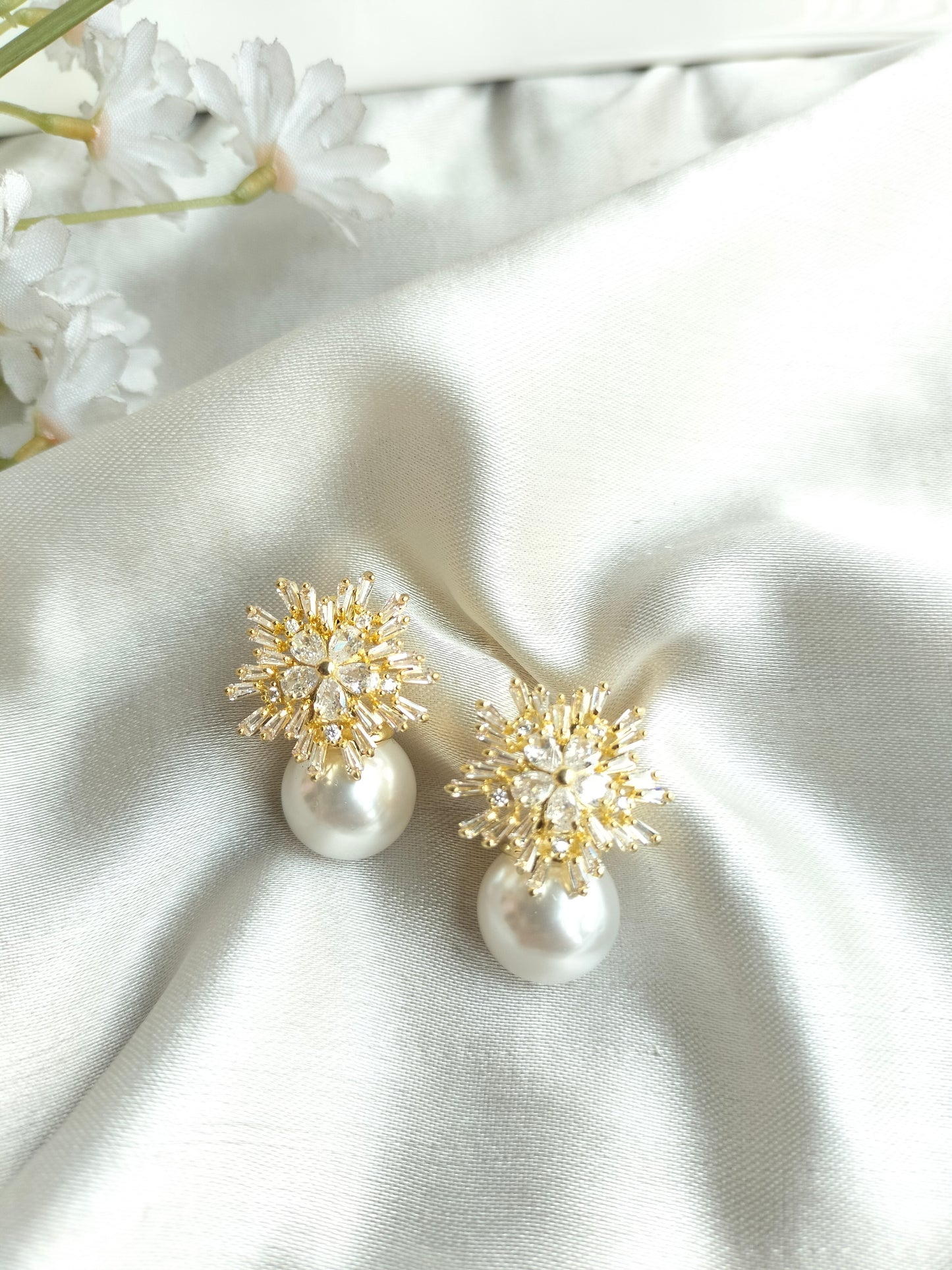 Zirconium Fashion Pearl Earring