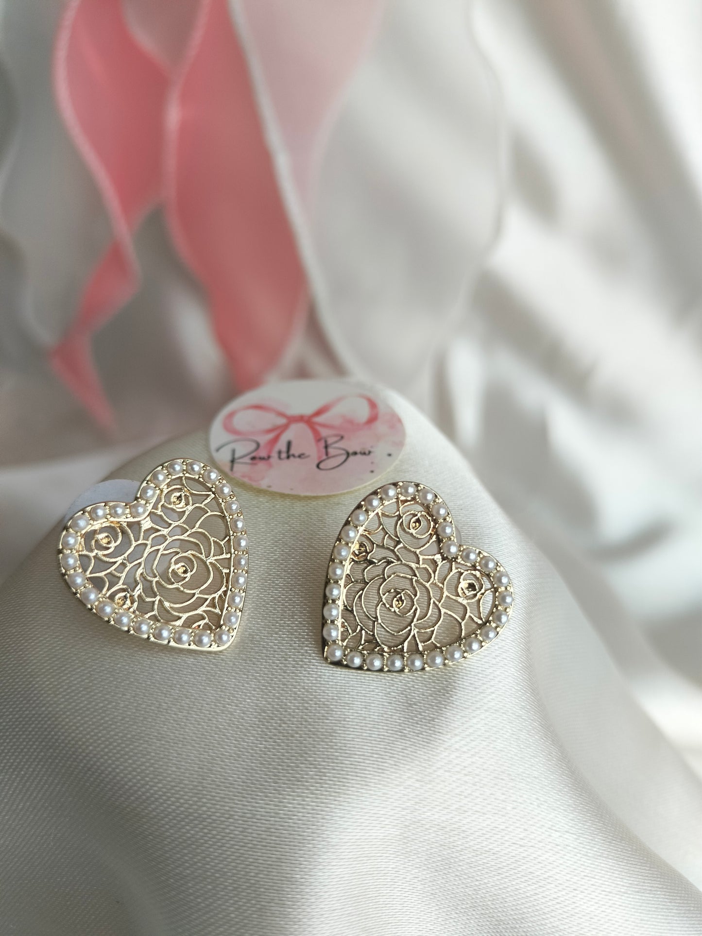 Pearl Rimmed Heart Earring