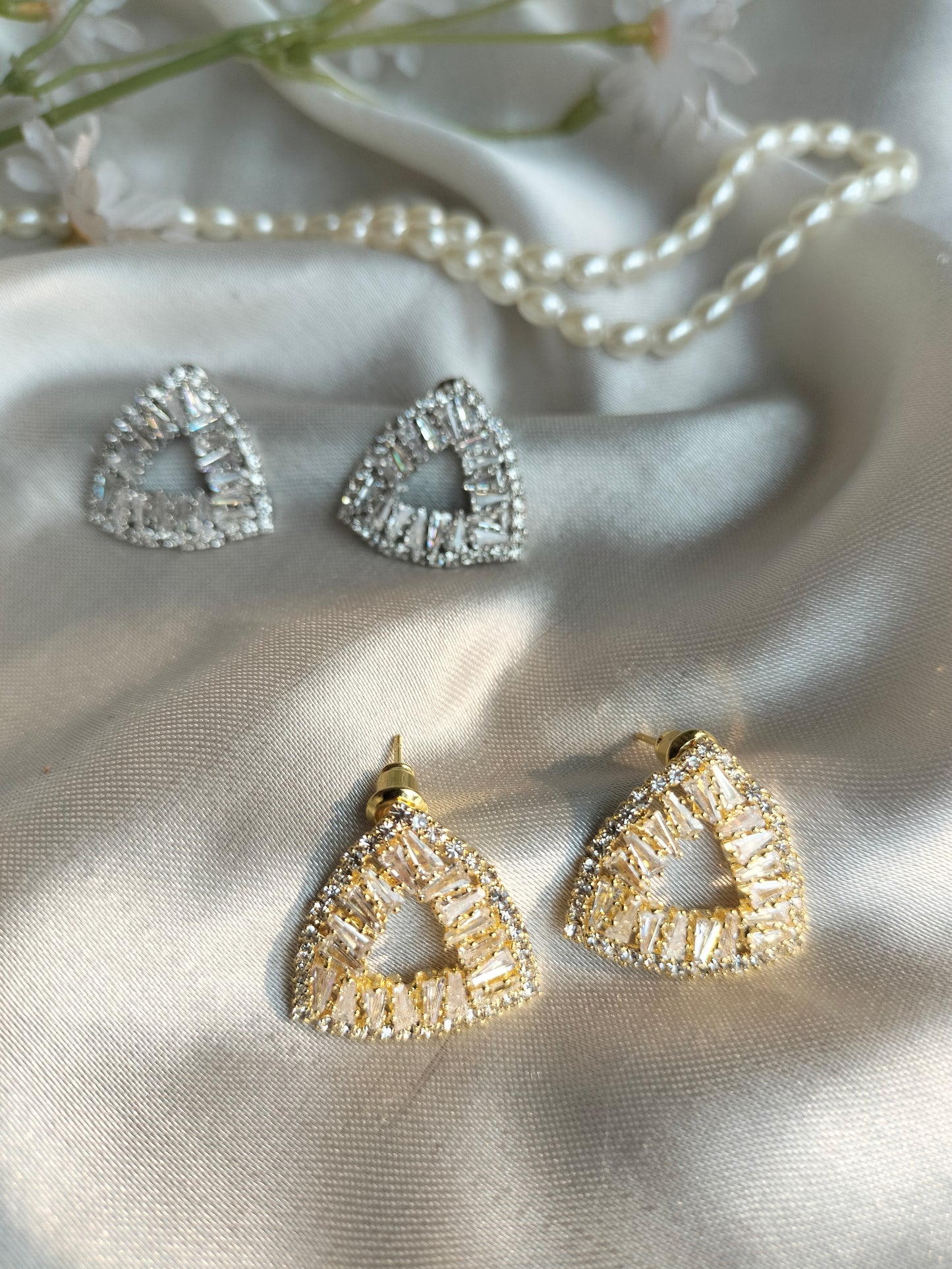 Zircon Triangle Golden