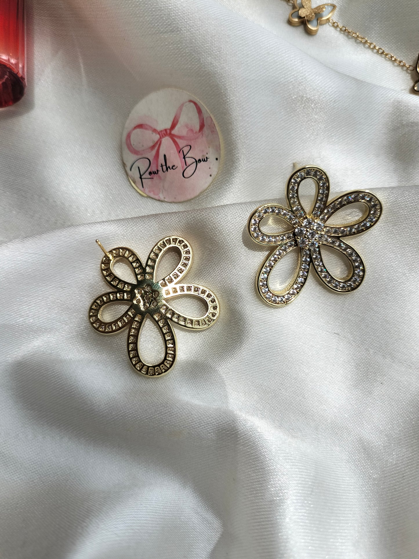 Floral golden penta Leaf Earring