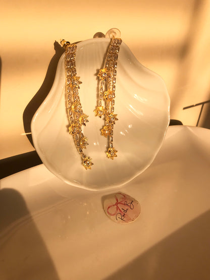 Golden Floral Chain Long Earring-01