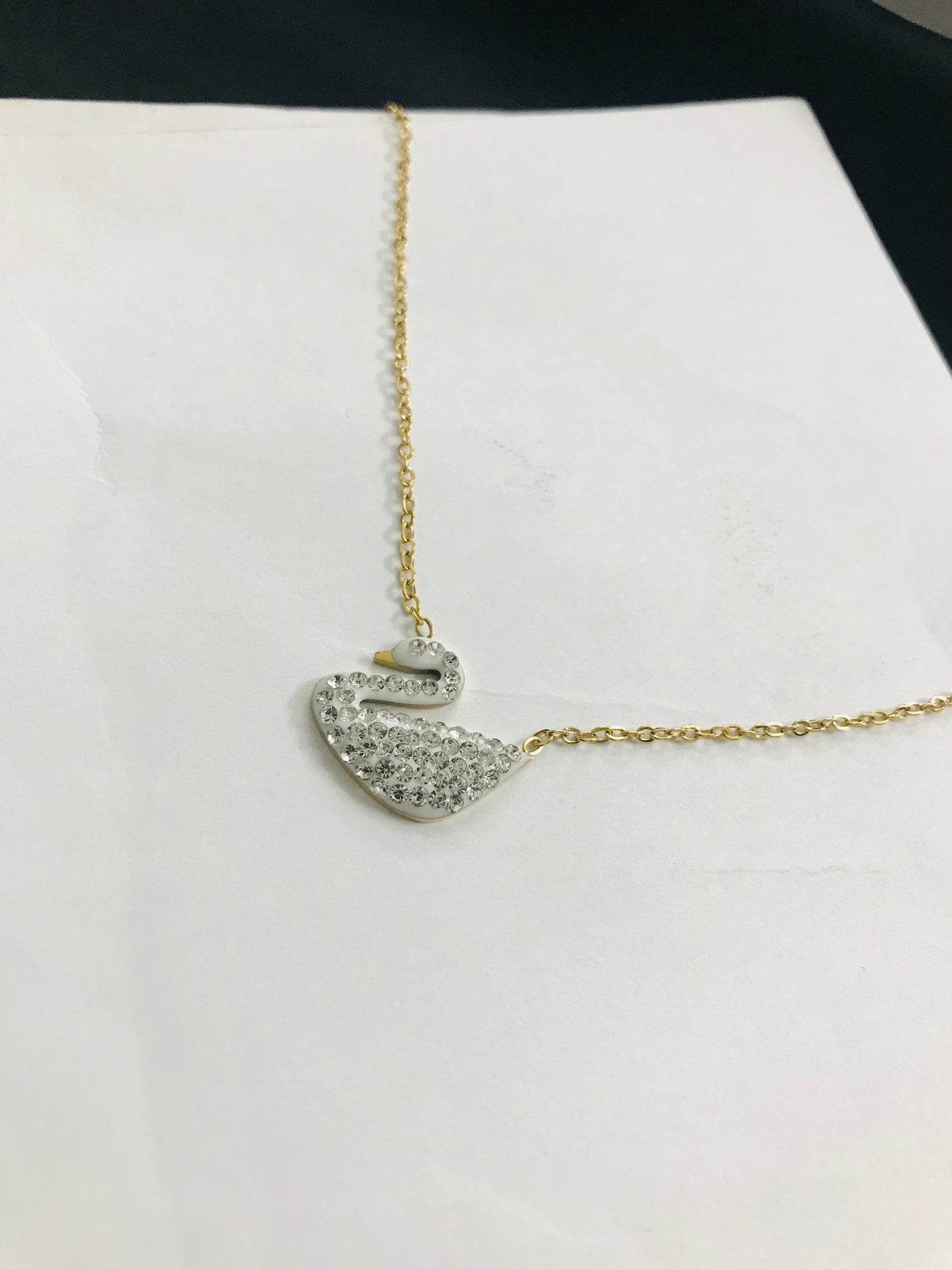 Swan Pendant White
