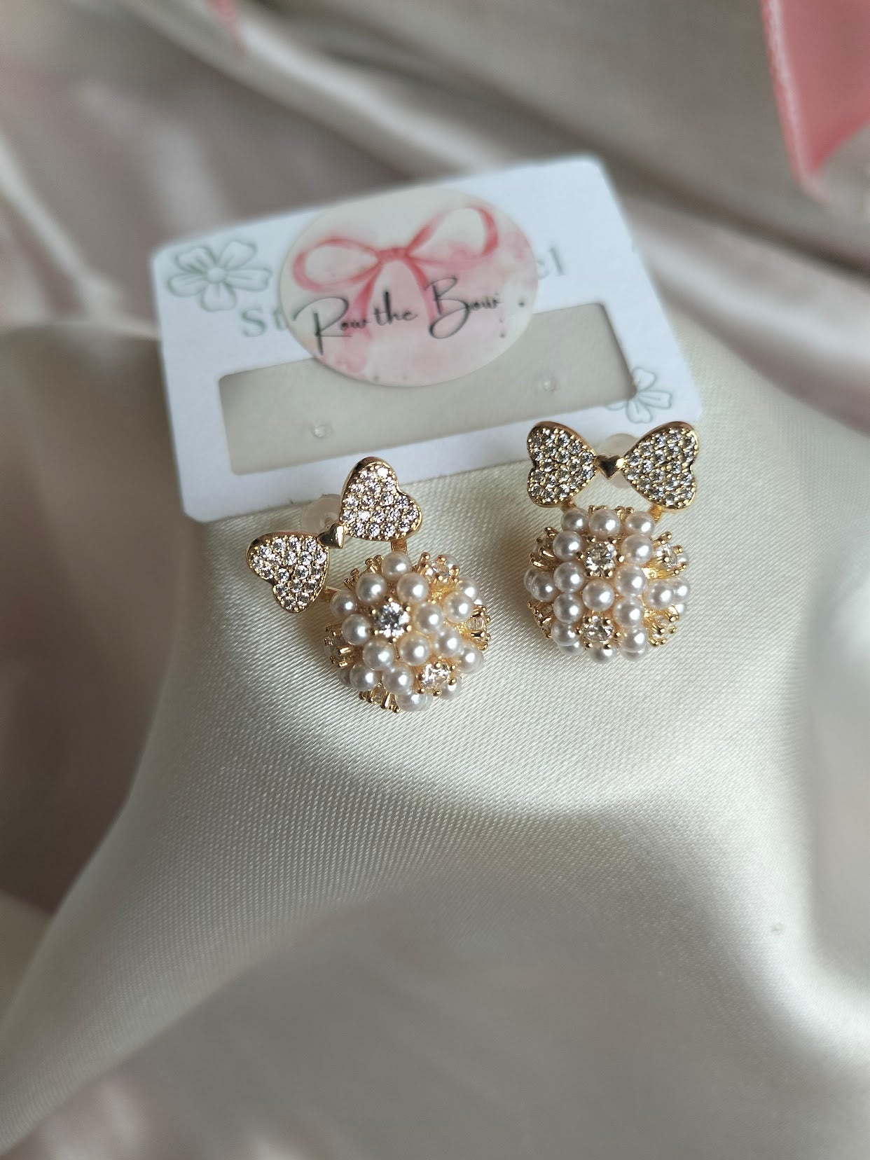 Kitty Bow earring