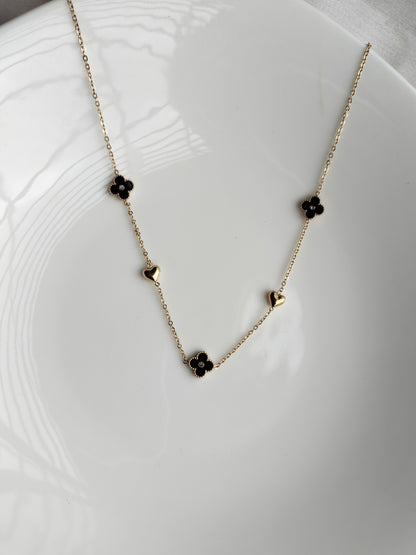 Clovar heart long chain necklace