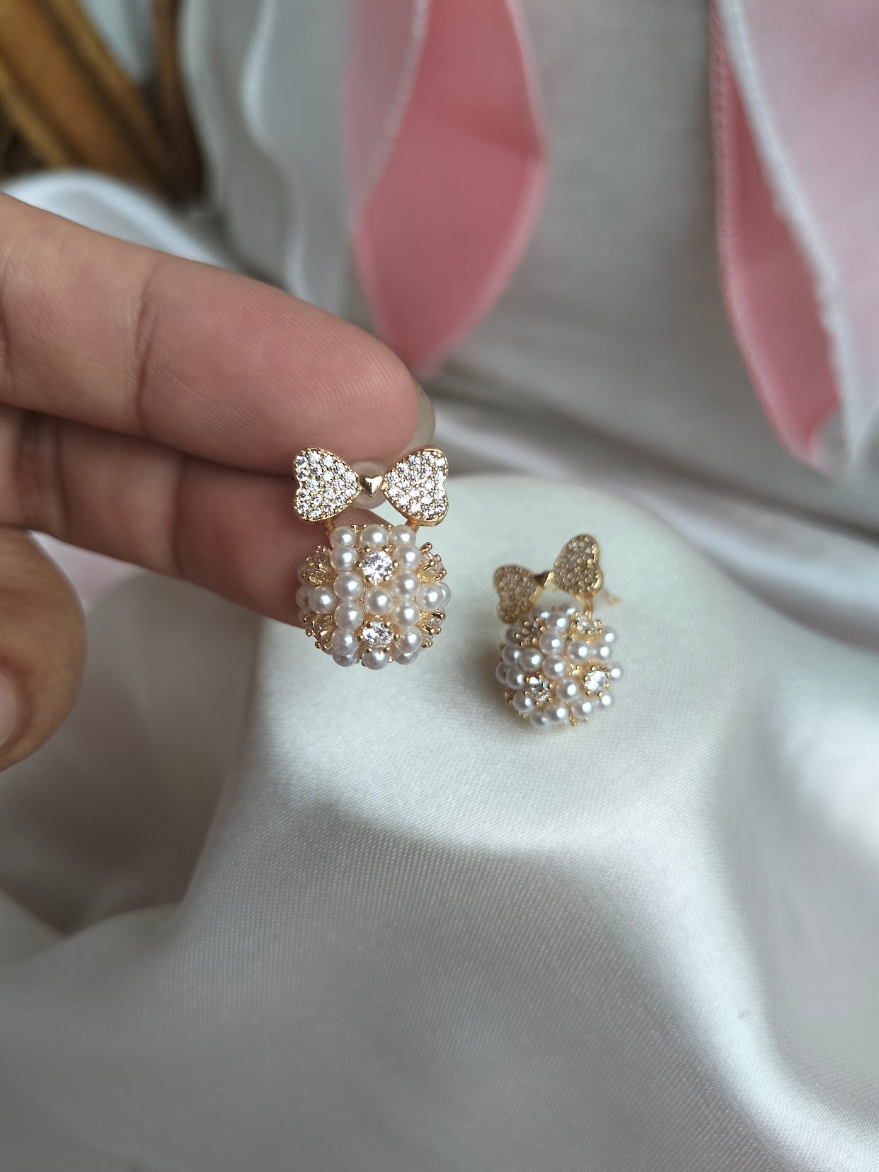 Kitty Bow earring