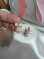 Load image into Gallery viewer, Kitty Bow earring
