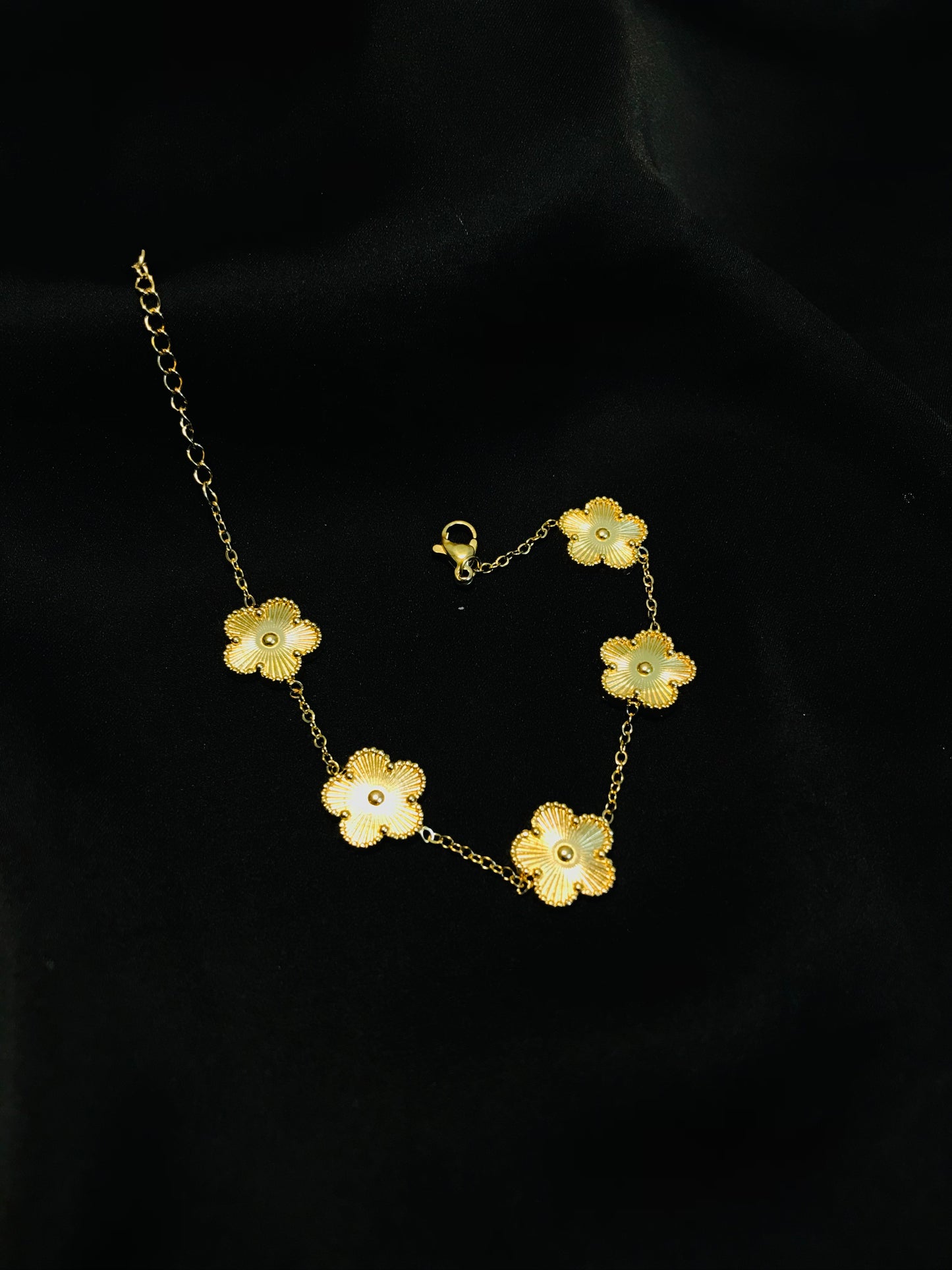 5 Patel Golden Clovar Chain Bracelet-3