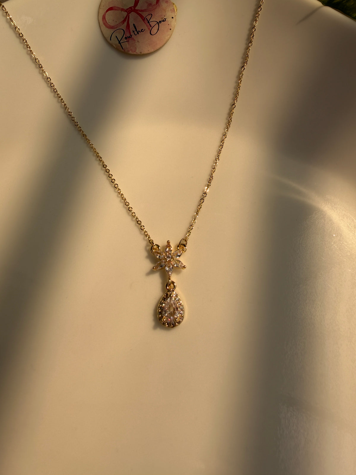 Crystal pendant Golden