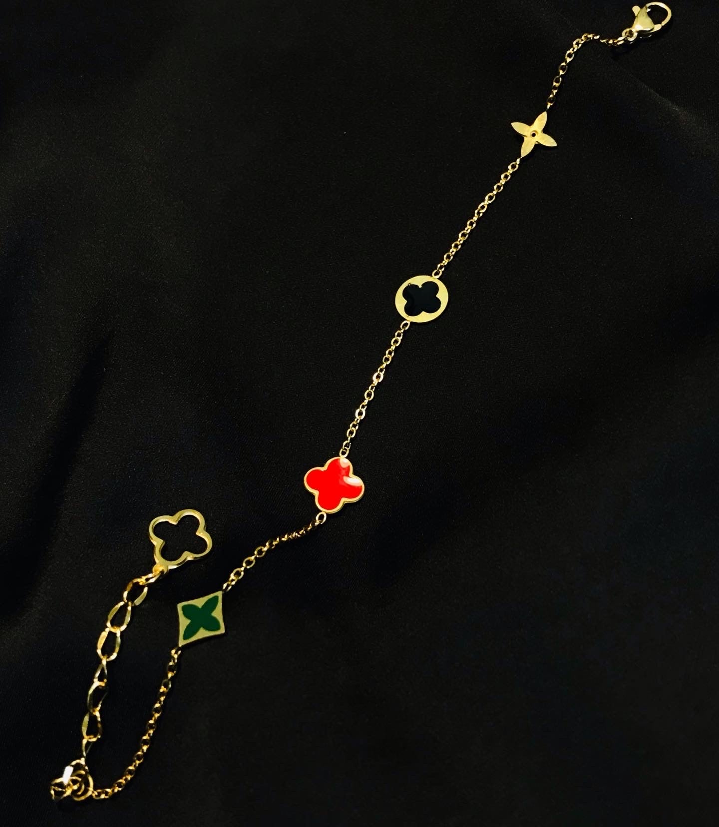 Clovar Red Green Chain Titanium Bracelet