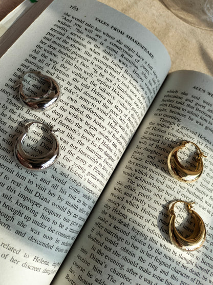 Minimalistic Hoop Metallic Silver