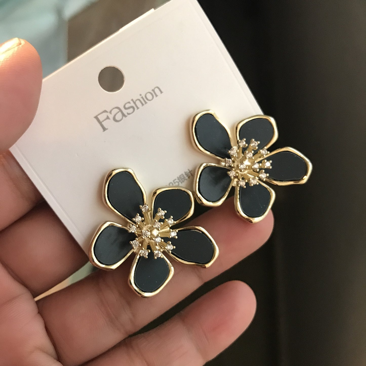 Black floral earring
