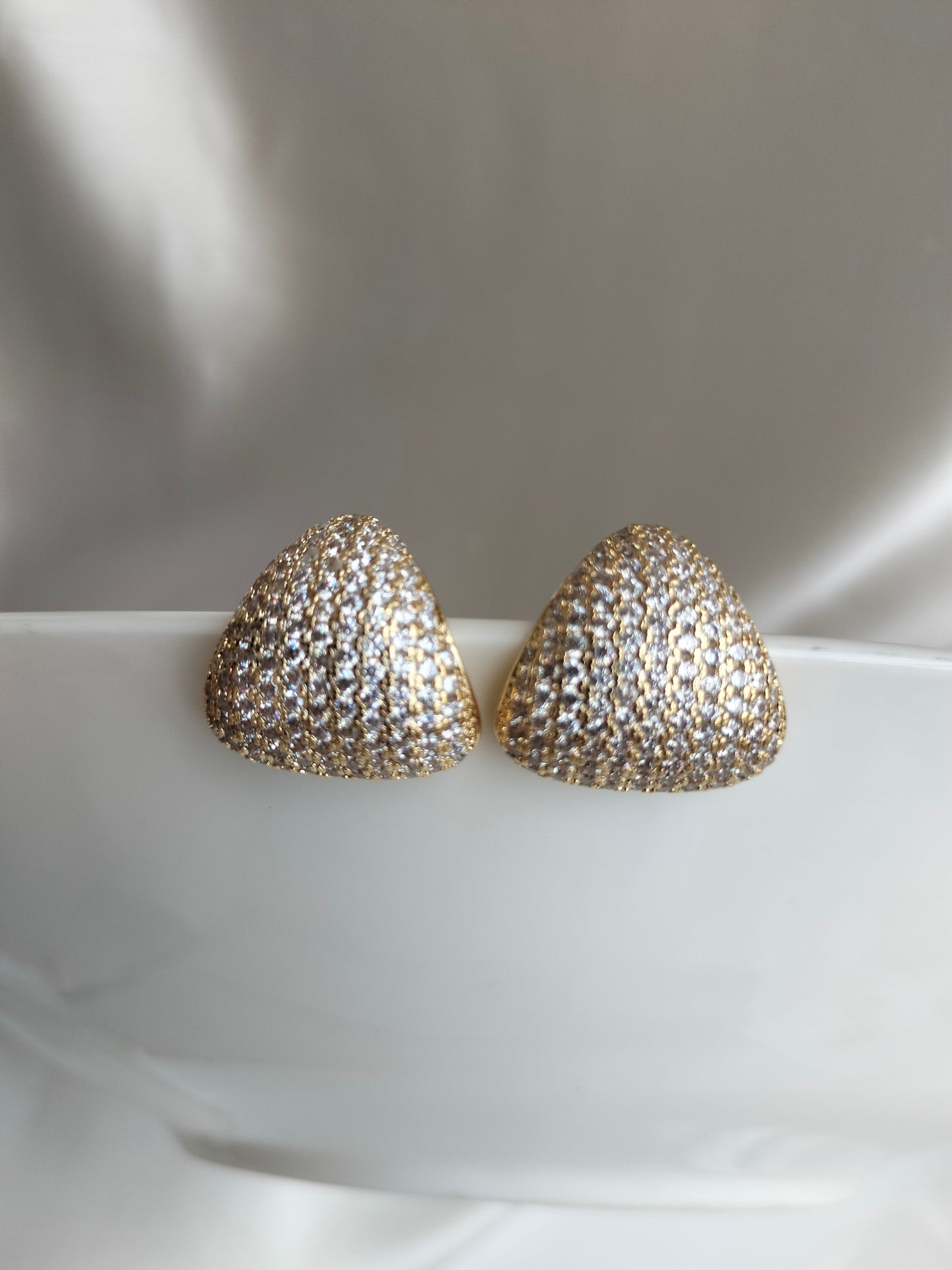 Stony Shell earring