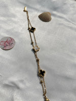 Load image into Gallery viewer, Clovar black &amp; white Titanium Bracelet-02
