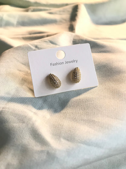 Tiny Petal drop Earring