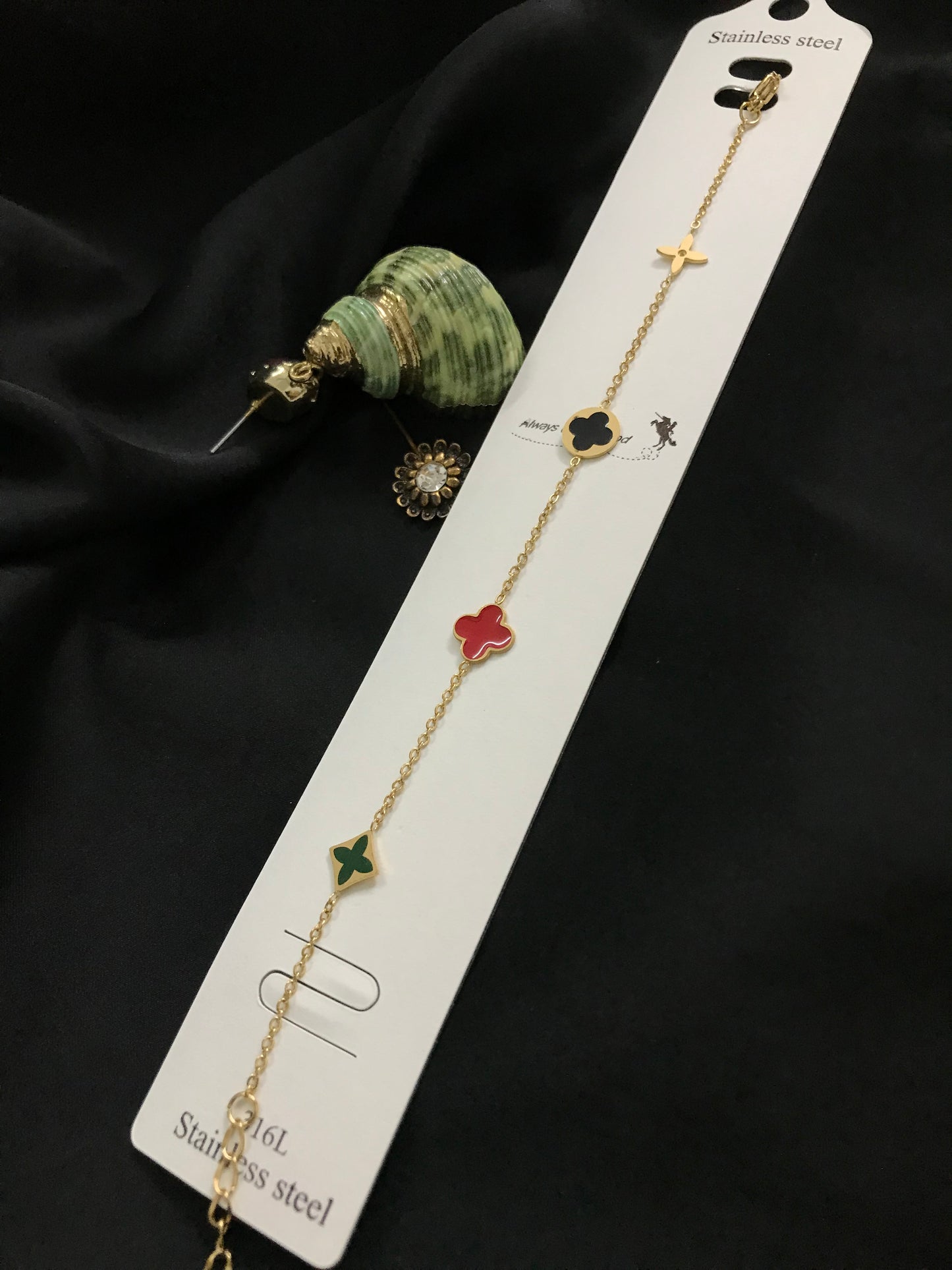 Clovar Red Green Chain Titanium Bracelet