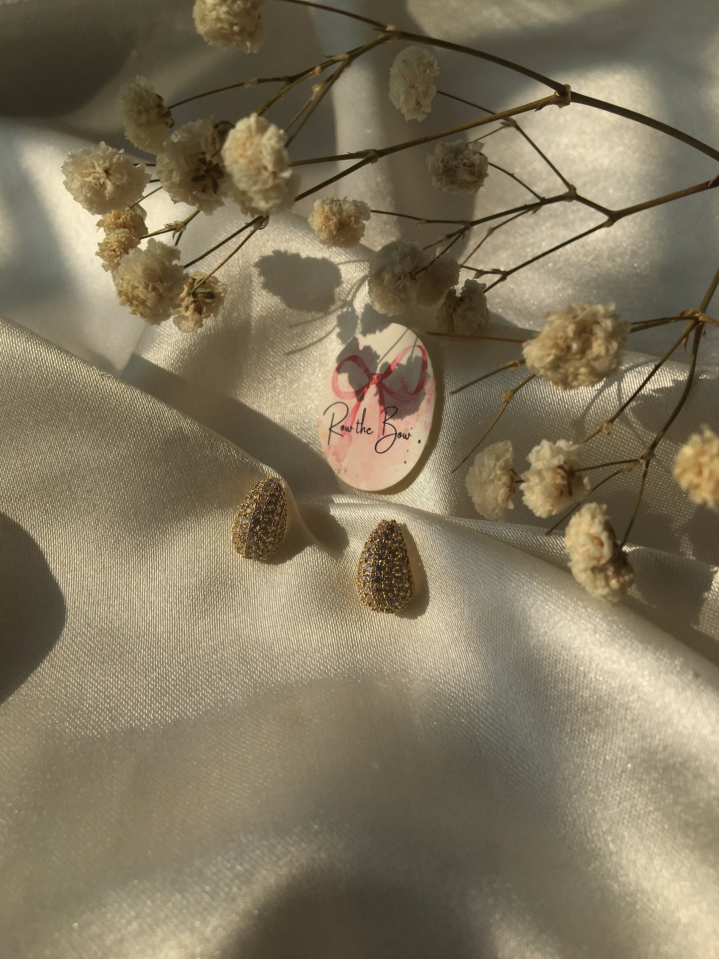 Tiny Petal drop Earring