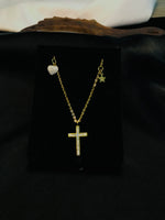 Load image into Gallery viewer, Charm heart cross pendant
