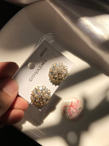 Snowflake Golden