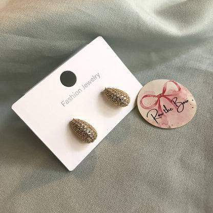 Tiny Petal drop Earring