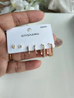 Load image into Gallery viewer, Huggie Golden Stud Set
