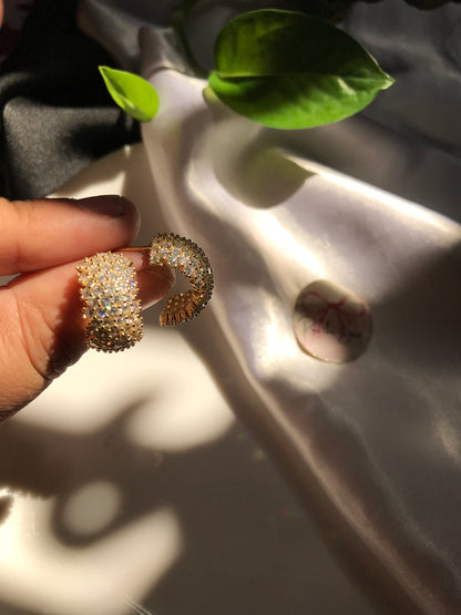 Stony Half Circle Golden