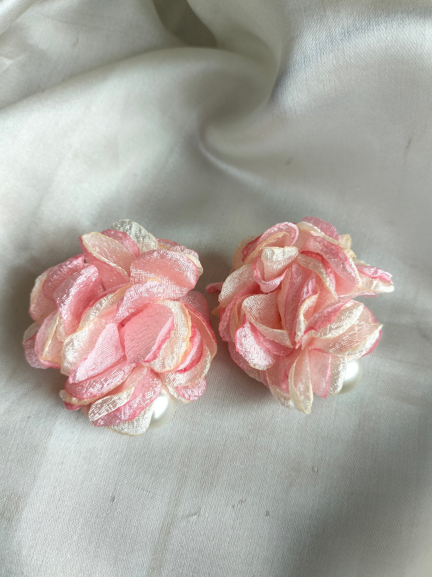 Pinkish Floral Earring