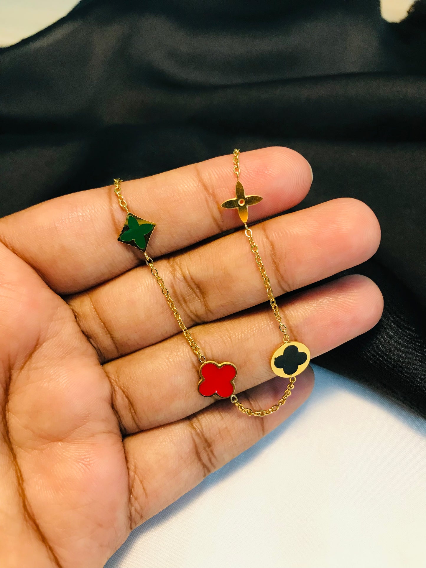 Clovar Red Green Chain Titanium Bracelet