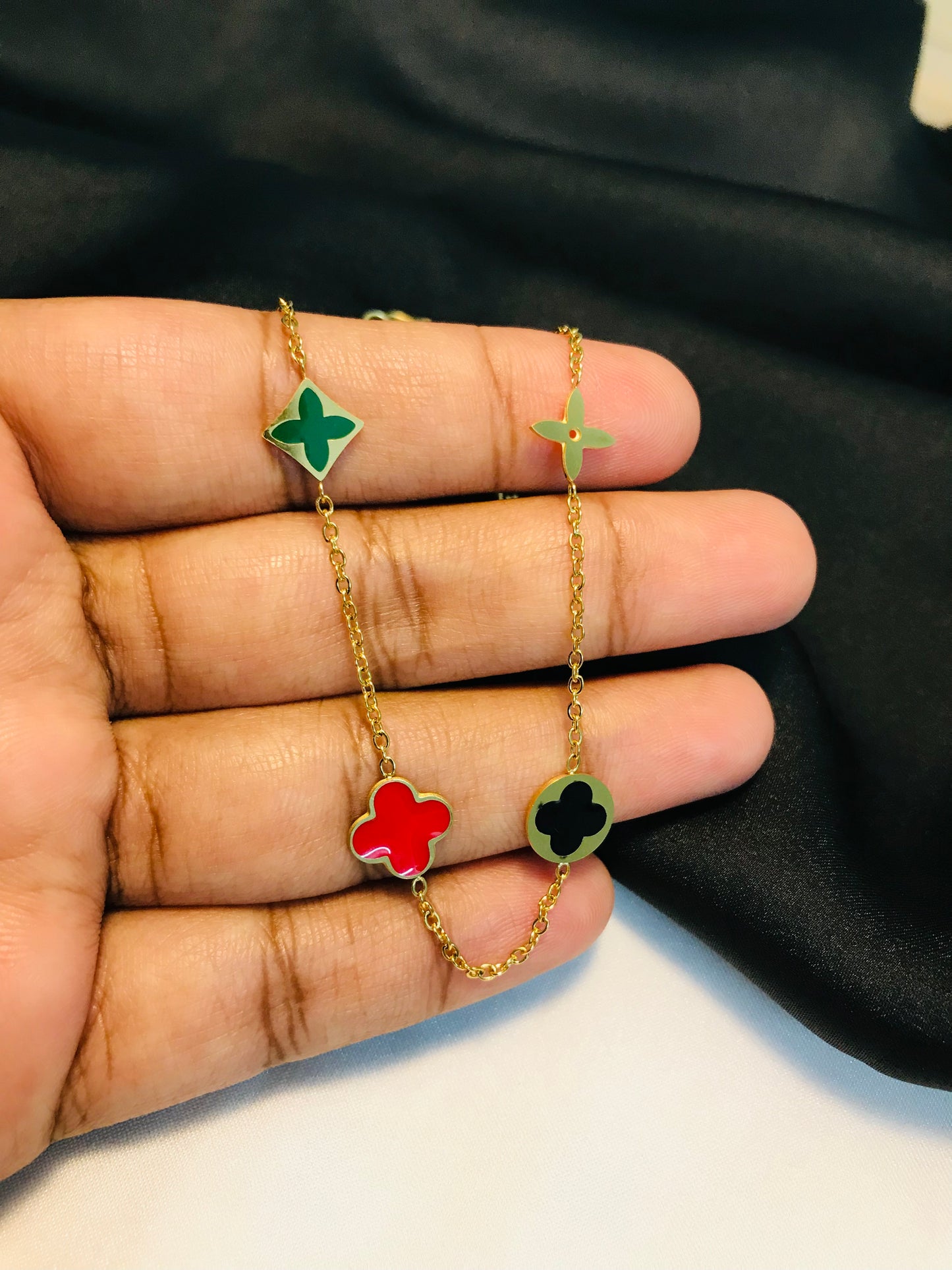 Clovar Red Green Chain Titanium Bracelet