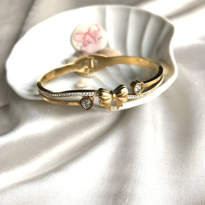 bow and heart bracelet