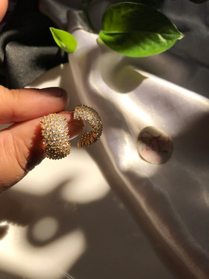 Stony Half Circle Golden