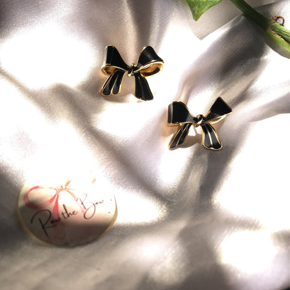 Black Bow earring