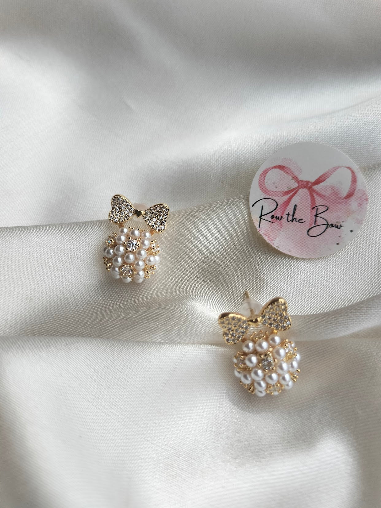 Kitty Bow earring
