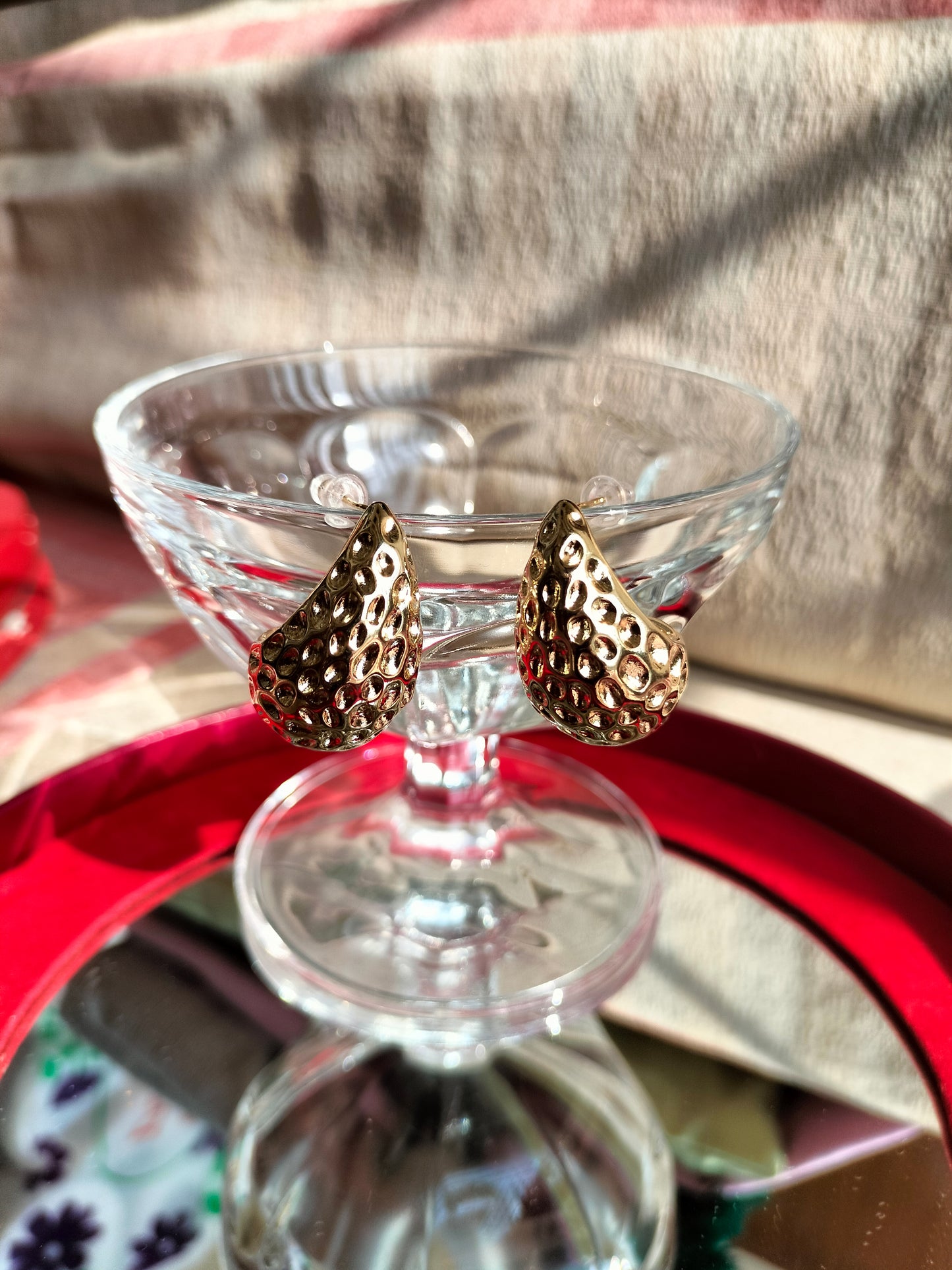 Salon stone drop Metallic silver