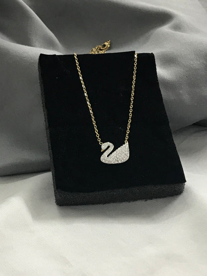 Swan Pendant White