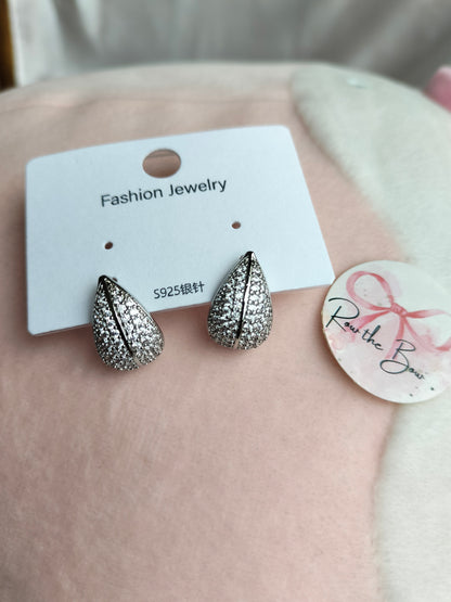 Leafy silver stone earrings