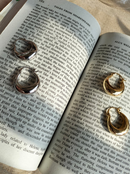 Minimalistic Hoop Metallic Silver