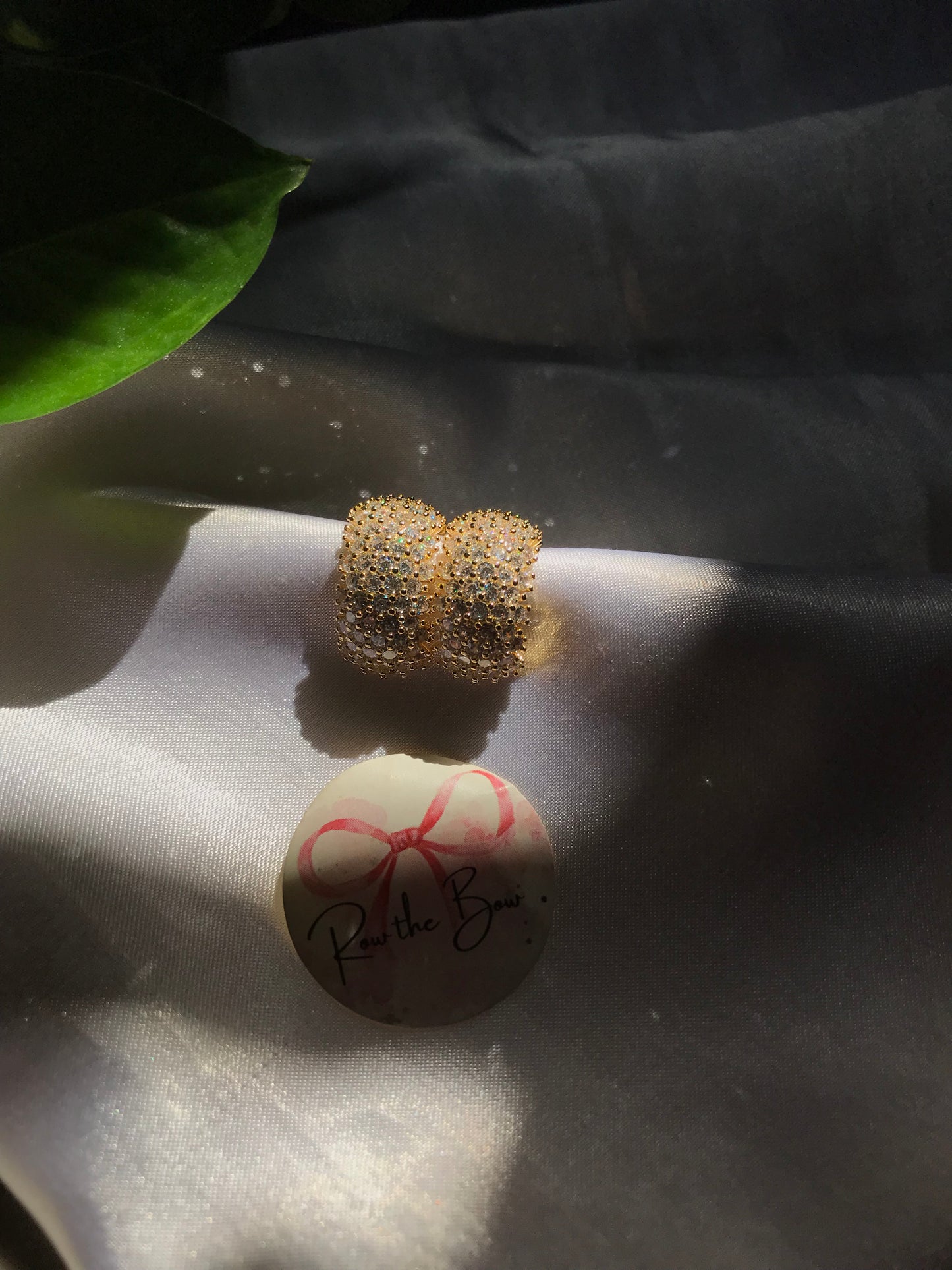 Stony Half Circle Golden