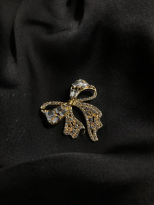 Bow stone Brooch