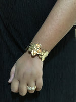 Load image into Gallery viewer, Floral Golden Bracelet
