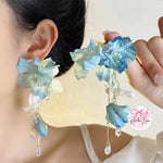 Load image into Gallery viewer, Blue Floral Earring

