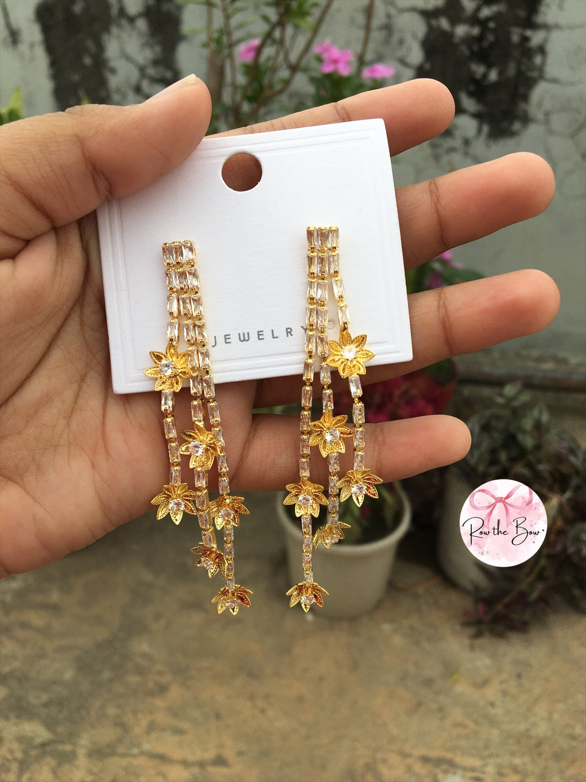 Golden Floral Chain Long Earring-01