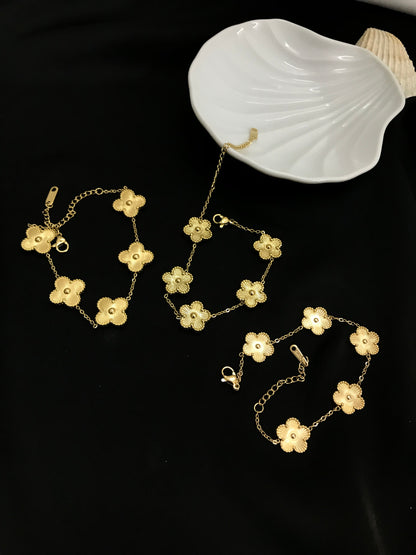 5 Patel Golden Clovar Chain Bracelet-02