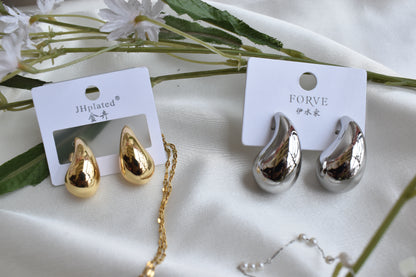 Salon Dewdrop Metallic Earring Silver