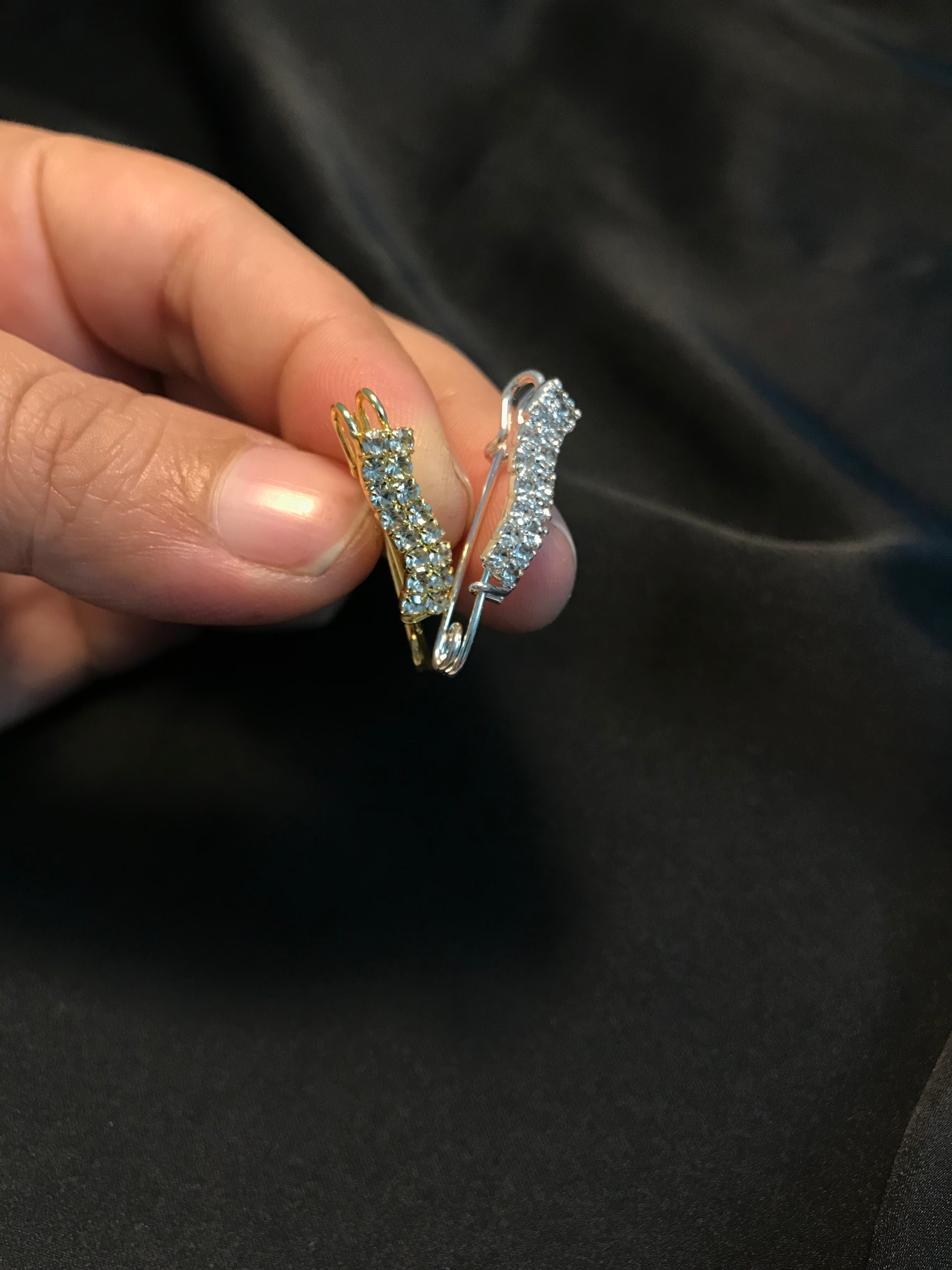 Hijab stone pin 04
