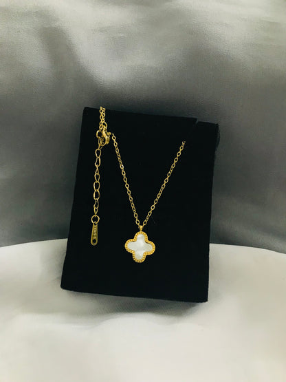 Clovar Ss Black & White  pendant-01