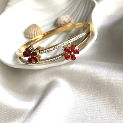Red stone Floral bracelet.