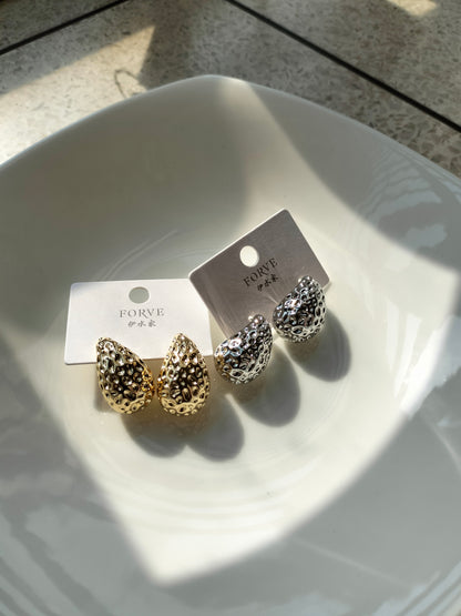 Salon stone drop Metallic golden