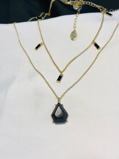 Black Stone layer necklace