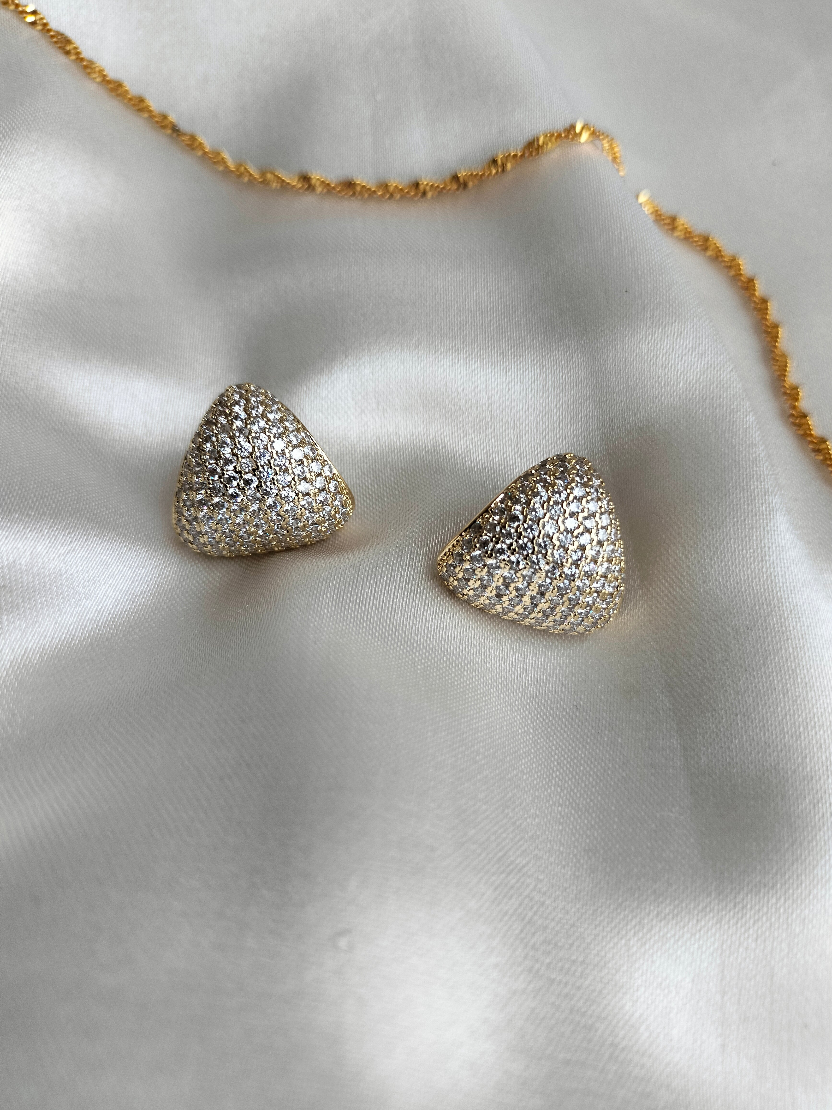 Stony Shell earring