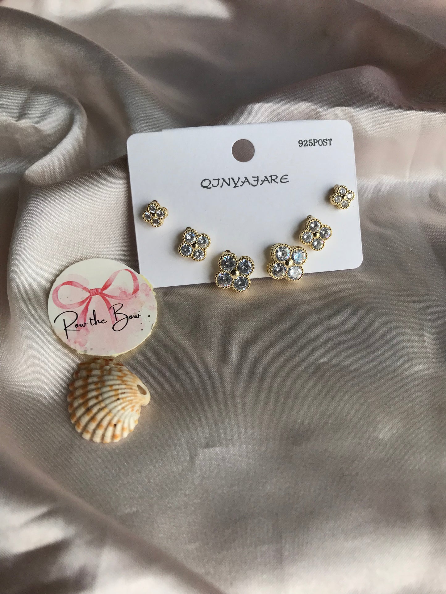 Leaf Stud Set Golden-02